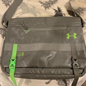 Under Armour Messenger/Laptop Bag